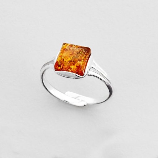 Nastavitelný prstýnek „kostička“ z jantaru a stříbra prsten – Blancheporte